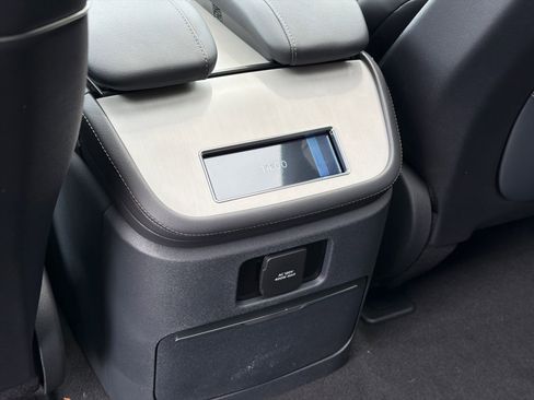 New 2026 Lincoln Navigator L Reserve AWD/4WD image 20