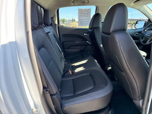 Used 2022 GMC Canyon AT4 AWD/4WD image 10