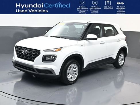 Certified 2026 Hyundai Venue SE FWD image 1