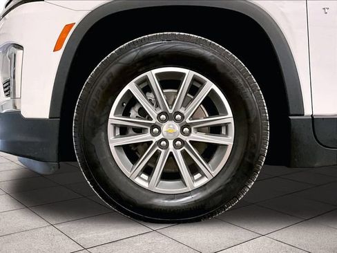 Used 2022 Chevrolet Traverse LT AWD/4WD image 8