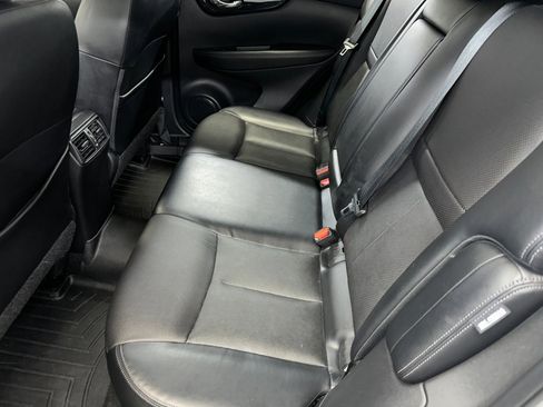 Used 2021 Nissan Rogue Sport SL w/ Premium Package image 21