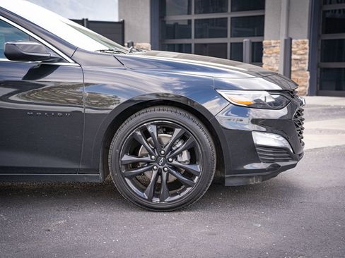 Used 2024 Chevrolet Malibu LT w/ Midnight Edition image 4
