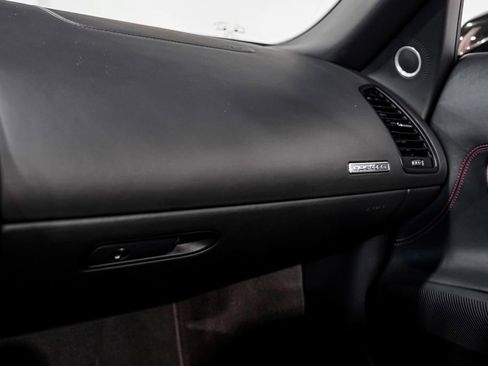 Used 2014 Audi R8 V8 w/ Full Leather Package AWD/4WD image 19