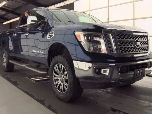 Used 2016 Nissan Titan SL AWD/4WD image 2