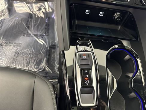 Used 2025 Audi Q5 Premium Plus w/ Premium Plus image 23