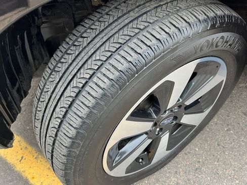 Used 2018 Subaru Forester 2.5i Premium w/ All-Weather Package image 23