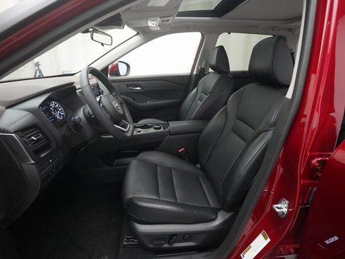 Certified 2023 Nissan Rogue SV w/ SV Premium B Package image 7