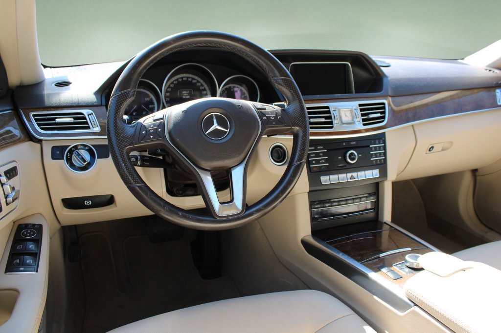 Used 2016 Mercedes-Benz E 350 4MATIC Wagon image 17