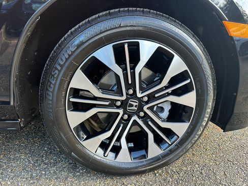 Used 2025 Honda Odyssey Elite image 9