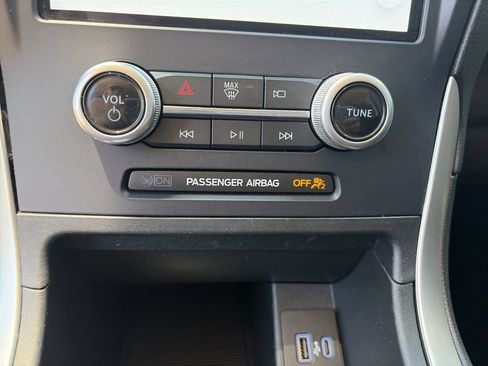 Used 2023 Ford Edge SE AWD/4WD image 25