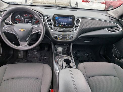 Used 2024 Chevrolet Malibu LT image 25