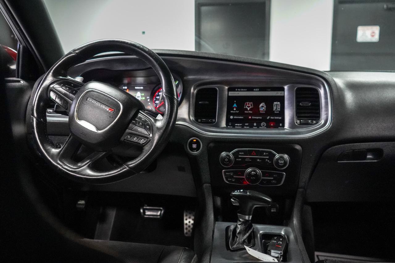 Used 2018 Dodge Charger R/T RWD image 11