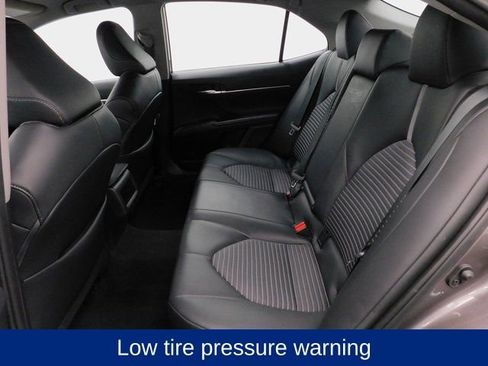 Used 2024 Toyota Camry SE image 28