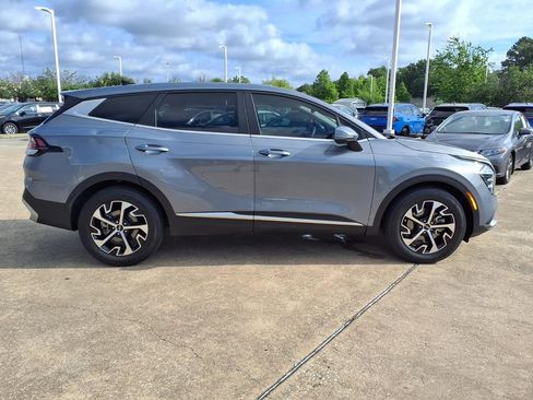 Used 2024 Kia Sportage EX FWD image 6