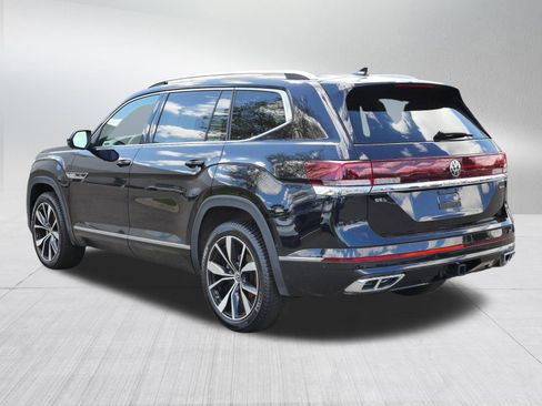 Used 2024 Volkswagen Atlas SEL Premium R-Line AWD/4WD image 5