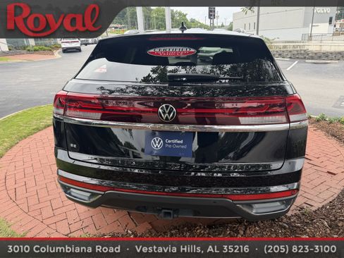 Certified 2025 Volkswagen Atlas Cross Sport SE w/ Black Wheel Package FWD image 5