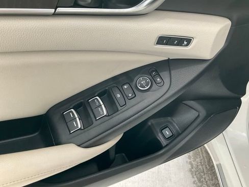 Certified 2020 Honda Accord EX-L image 6