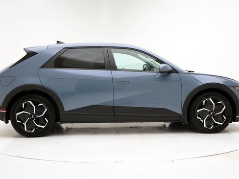 Used 2024 Hyundai Ioniq 5 SEL image 3