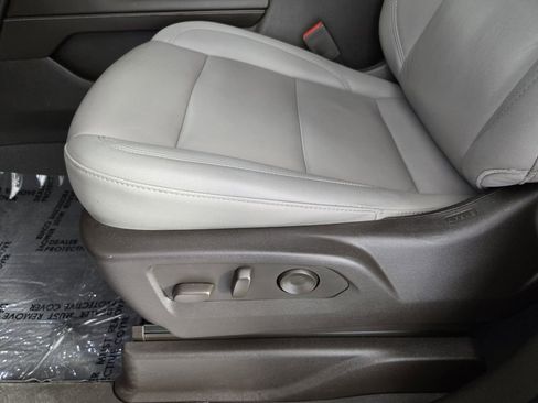 Used 2023 Chevrolet Tahoe Z71 image 25