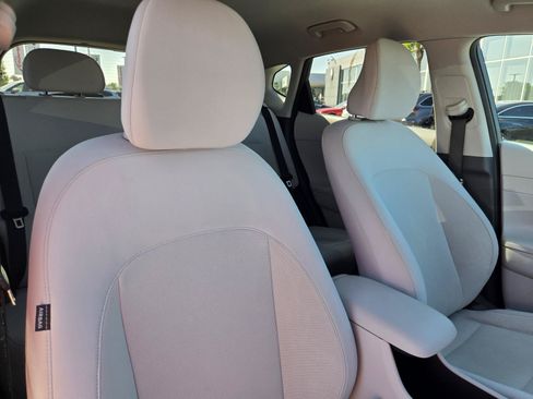 Used 2024 Hyundai Kona SEL FWD image 32