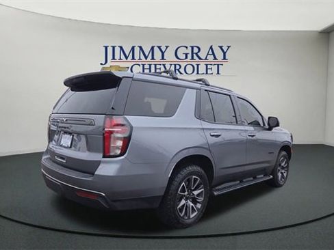 Used 2022 Chevrolet Tahoe Z71 w/ Luxury Package image 3