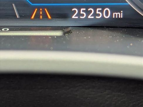 Used 2018 Volkswagen Atlas SEL Premium image 9