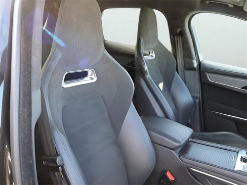 Used 2022 Jaguar F-PACE SVR image 12