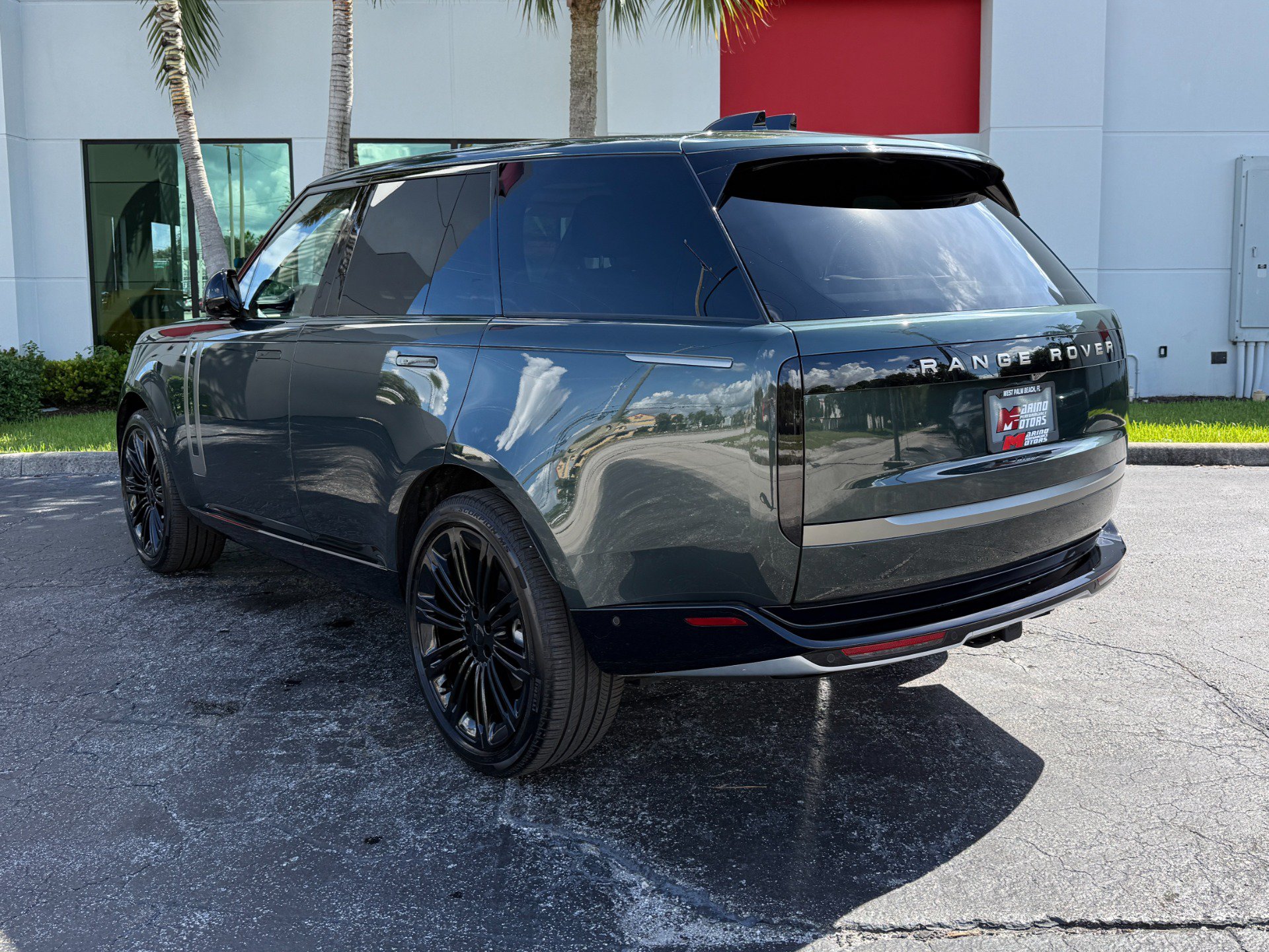 Used 2026 Land Rover Range Rover SE AWD/4WD image 13