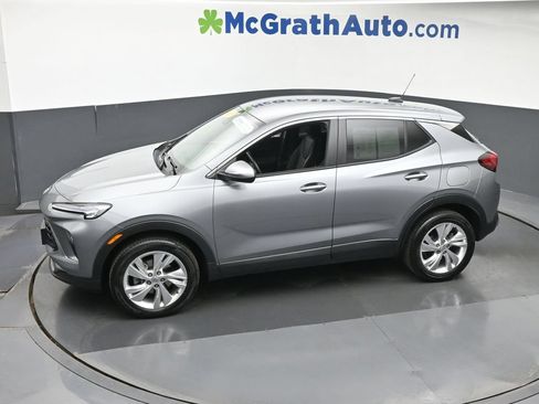 Used 2025 Buick Encore GX Preferred AWD/4WD image 21