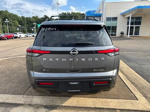 Used 2023 Nissan Pathfinder SV AWD/4WD image 7