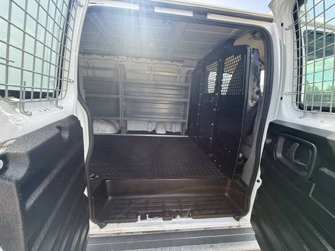 Used 2020 GMC Savana 2500 w/ Driver Convenience Package RWD image 22