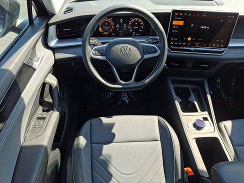 New 2026 Volkswagen Tiguan SE AWD/4WD image 7