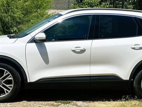 Used 2020 Ford Escape SEL FWD image 36
