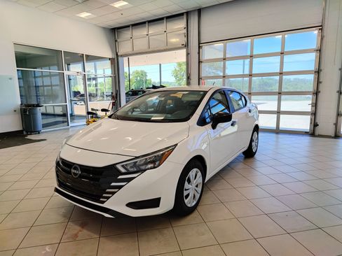 New 2025 Nissan Versa S w/ Trunk Package image 7