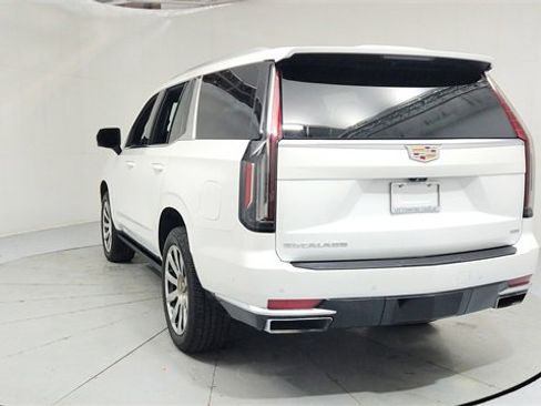 Used 2021 Cadillac Escalade Premium Luxury Platinum w/ Heavy-Duty Trailer Package image 4