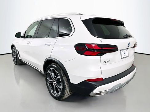 New 2026 BMW X5 xDrive50e w/ Premium Package image 7