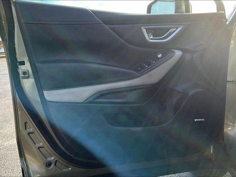 Certified 2022 Subaru Forester Limited image 24
