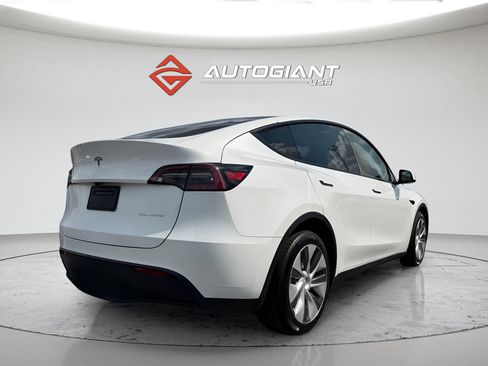 Used 2023 Tesla Model Y Long Range AWD/4WD image 7