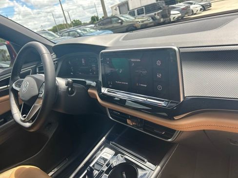 Certified 2024 Volkswagen Atlas Cross Sport SEL image 38