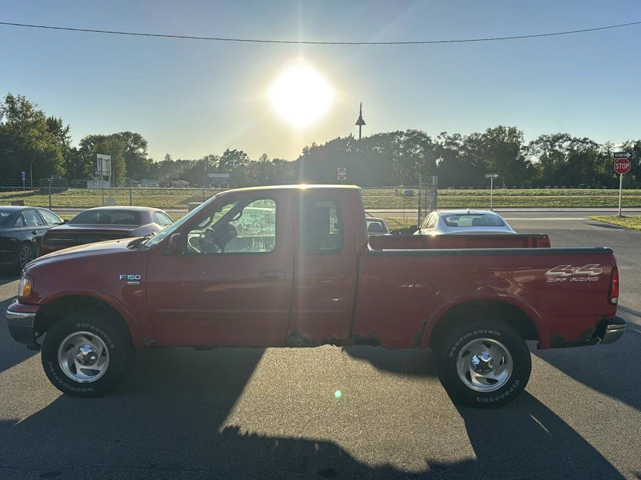 Used 2000 Ford F150 XLT AWD/4WD image 8