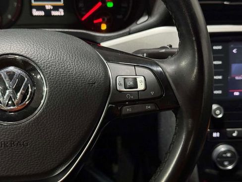 Used 2020 Volkswagen Passat 2.0T SE image 18