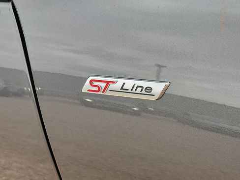 Used 2025 Ford Escape ST-Line FWD image 7