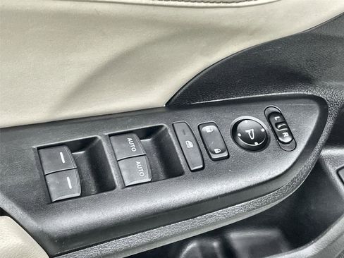 Used 2021 Honda Insight Touring image 12