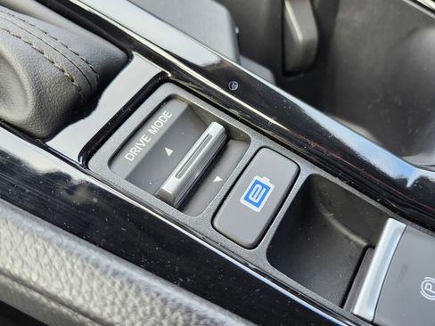 Used 2024 Honda Accord EX-L image 11