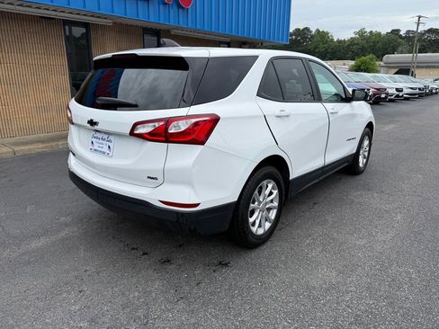 Used 2021 Chevrolet Equinox LS w/ LPO, Blackout Package AWD/4WD image 10