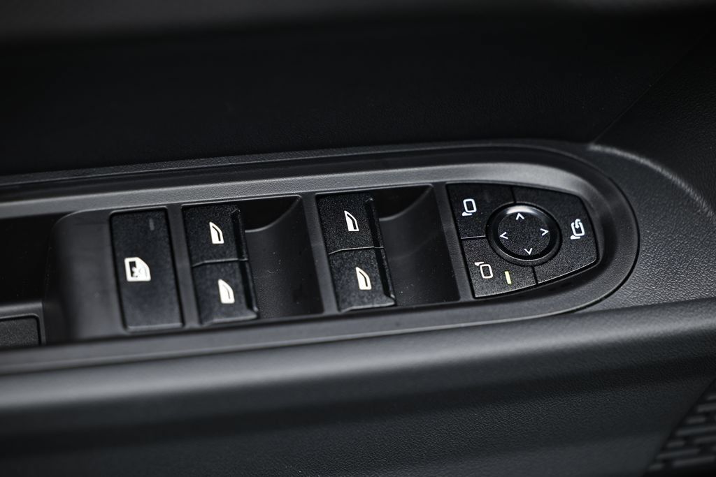New 2026 MINI Cooper 4-Door Hardtop FWD image 17