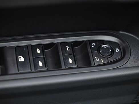 New 2026 MINI Cooper 4-Door Hardtop FWD image 17