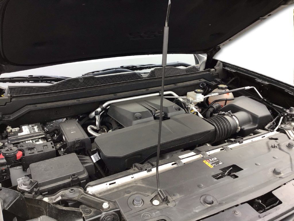Used 2024 GMC Canyon AT4X AWD/4WD image 11