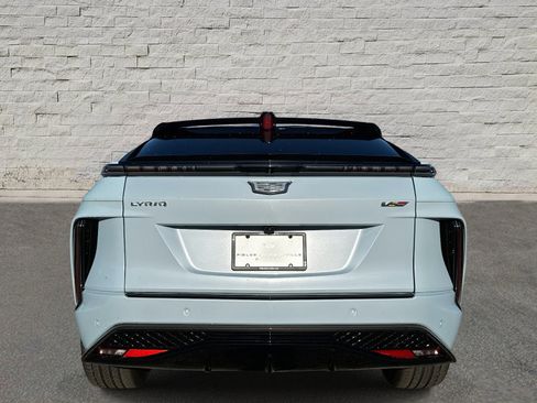 New 2026 Cadillac Lyriq V w/ Exterior Carbon Fiber Package image 10