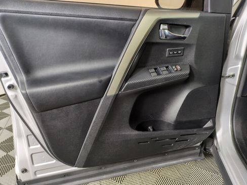Used 2015 Toyota RAV4 Limited AWD/4WD image 12